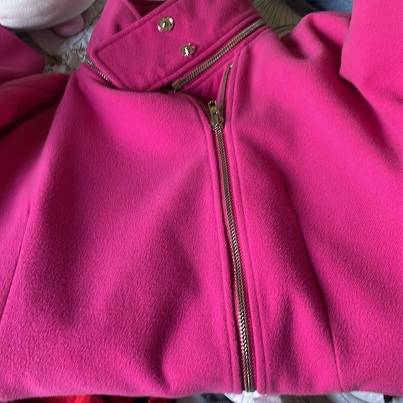 Jennifer Lopez pink jackets - Picture 11 of 12